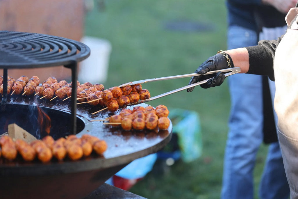 Food for backyard watch party
